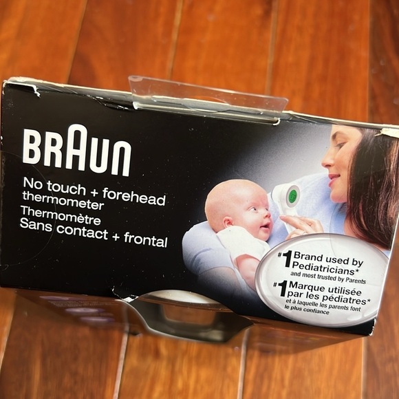 ⭐️ New Braun BNT400 No Touch + Forehead Thermometer - Picture 6 of 7